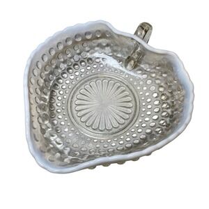 Anchor Hocking Moonstone Heart Nappy Candy Dish Hobnail Opalescent Glass 6"‎